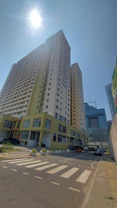 Jays Apartment - Colombo 02 At The Heart Of Convenience Buitenkant foto